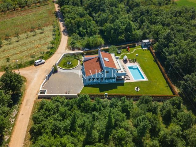 Istria, Poreč area, exclusive villa with swimming pool