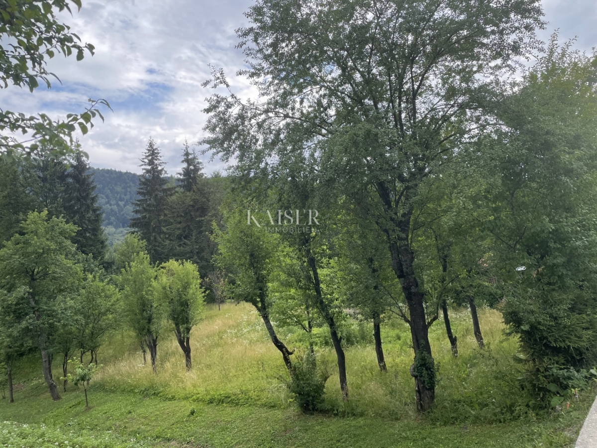 Building land Ravna Gora, 853m2