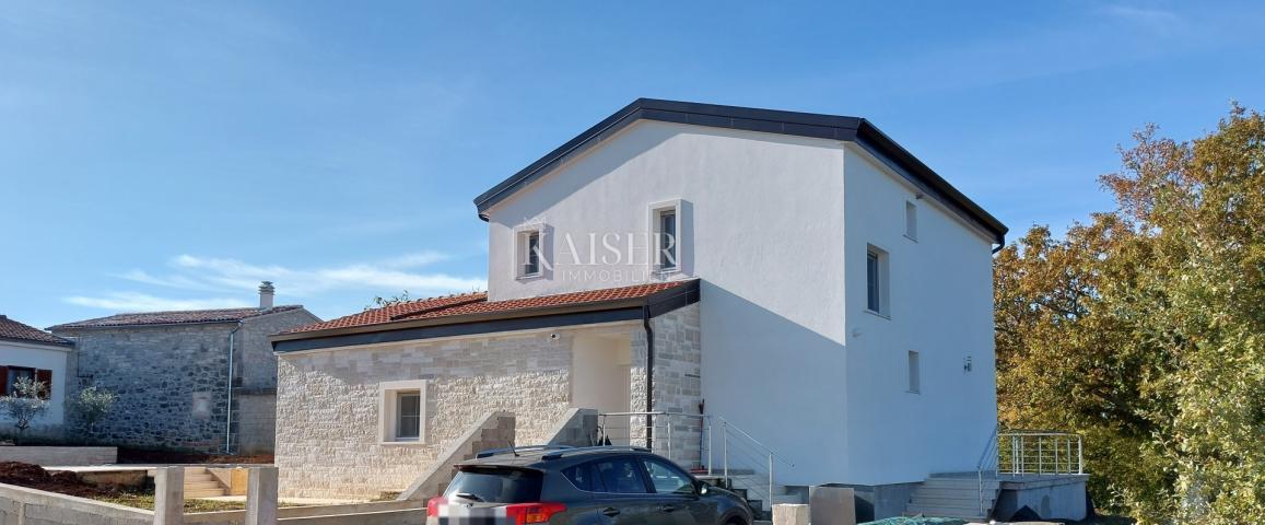 Istria, Poreč, detached house with swimming pool