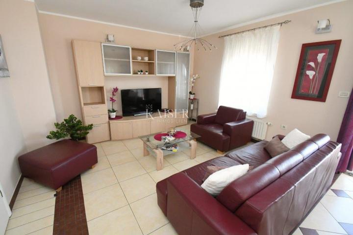 Flat Opatija, 122m2