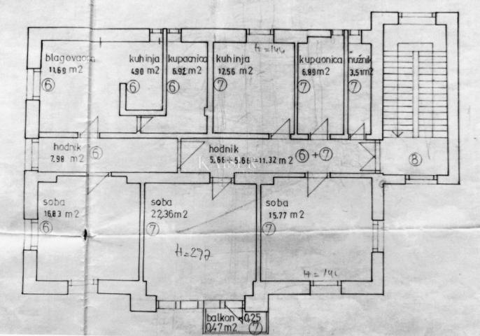 Opatija, Lovran - Etage einer historischen Villa mit 2 Wohnungen 100 m vom Meer entfernt