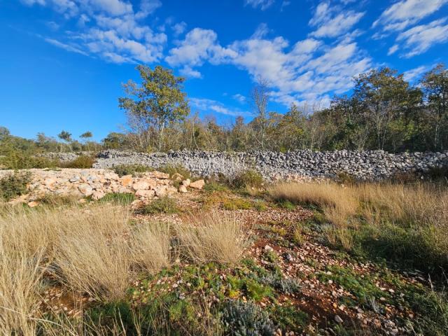 Building land Malinska, Malinska-Dubašnica, 700m2