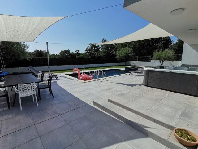 Istria, Poreč, modern villa with pool 3 km from Poreč