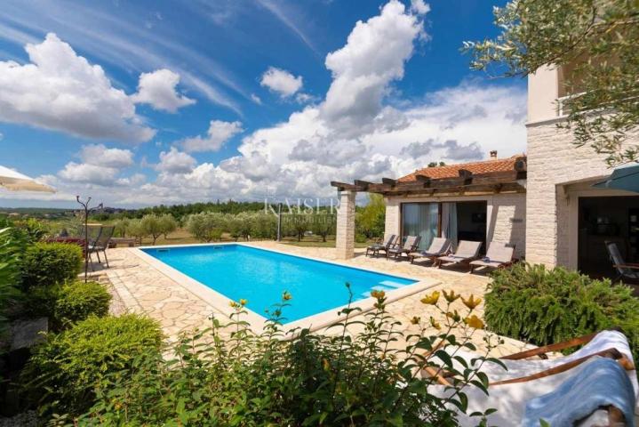 Istria, Višnjan, house with swimming pool and beautiful sea view