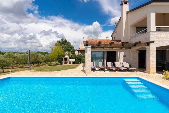 Istria, Višnjan, house with swimming pool and beautiful sea view