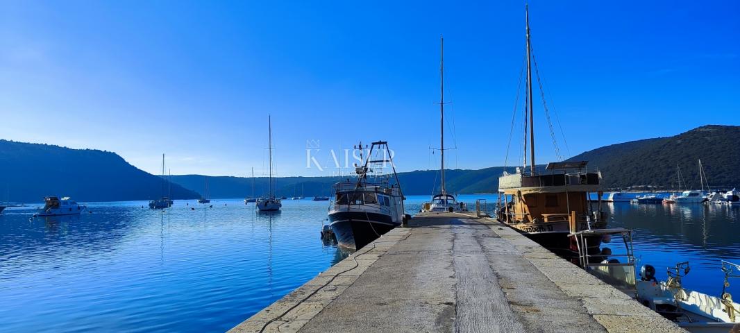 Istra, Labin - građevinsko zemljište s pogledom na more, 1200 m2