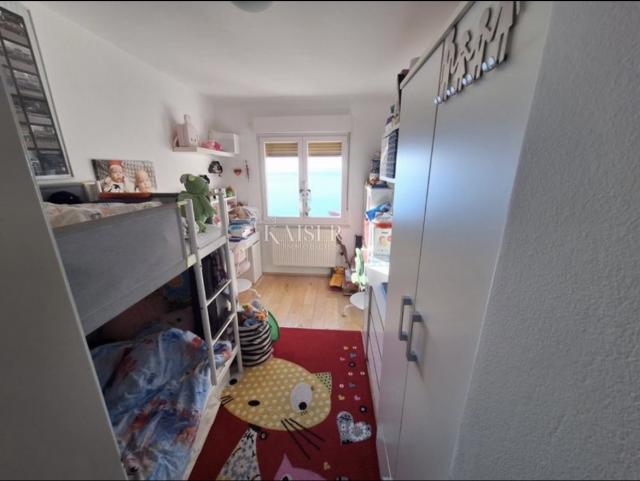 Flat Krimeja, Rijeka, 74m2