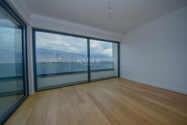 Vinjerac - luxury penthouse 134m2, 1st row to the sea