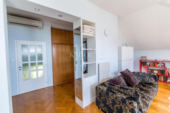 Wohnung Opatija - Centar, Opatija, 200m2