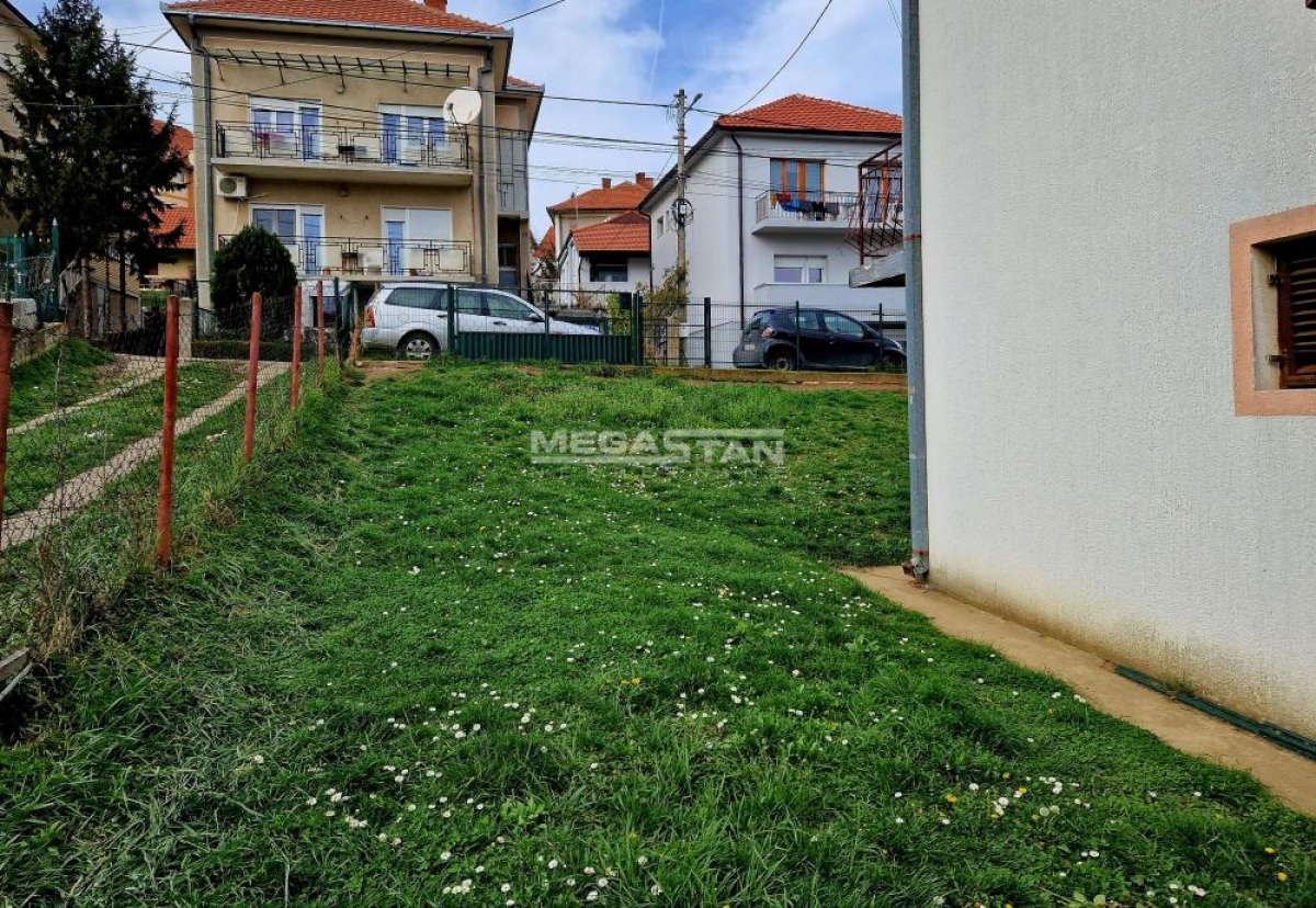 Kaluđerica, uknjižena, kod crkve i Point Shopping Center