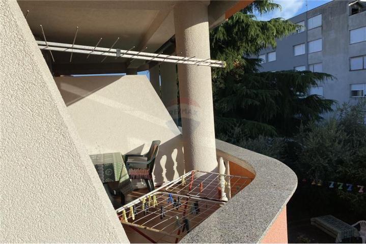 ZADAR, KUĆA S 10 APARTMANA, IZVRSNA LOKACIJA !