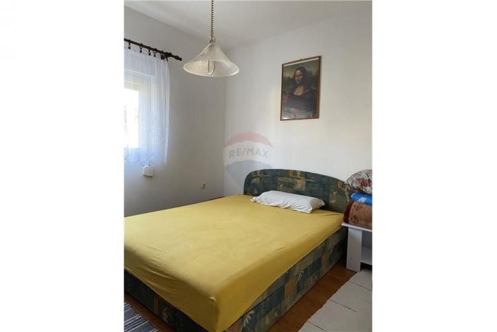 ZADAR, KUĆA S 10 APARTMANA, IZVRSNA LOKACIJA !