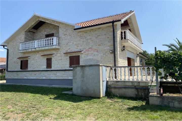 House Škabrnja, Škabrnje, 554m2