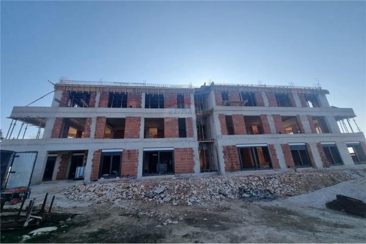 SABUNIKE - 3-SOBNI APARTMAN, 2. KAT 119, 86 m2