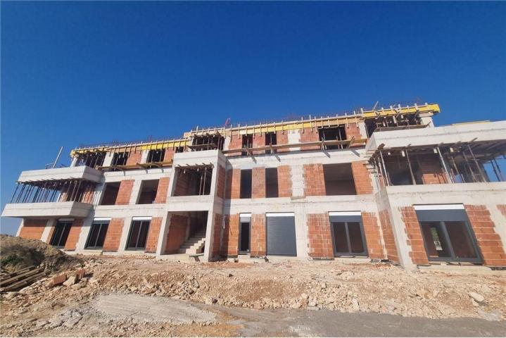 SABUNIKE - 3-SOBNI APARTMAN, 2. KAT 119, 86 m2