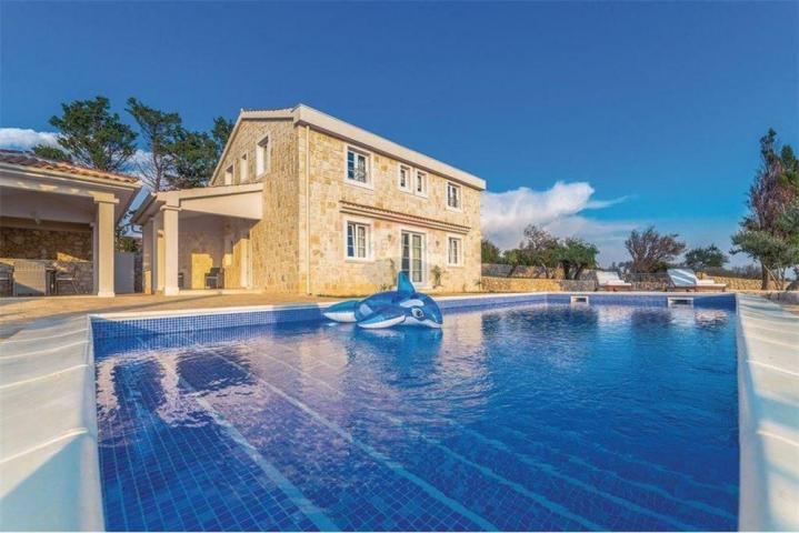 PAG ISLAND, NOVALJA beautiful stone house with swimming pool