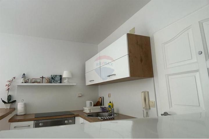 Novalja - three-room apartment near the center