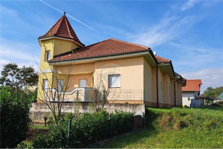 House Hruševec Kupljenski, Zaprešić - Okolica, 1.163m2