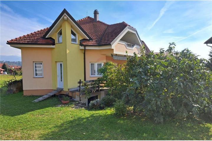 House Hruševec Kupljenski, Zaprešić - Okolica, 1.163m2