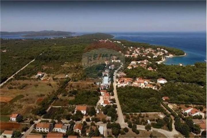 OTOK UGLJAN - GRAĐEVINSKO ZEMLJIŠTE