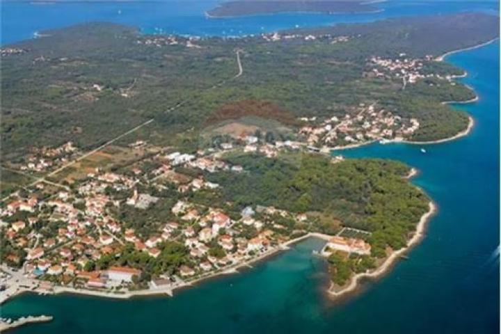 OTOK UGLJAN - GRAĐEVINSKO ZEMLJIŠTE