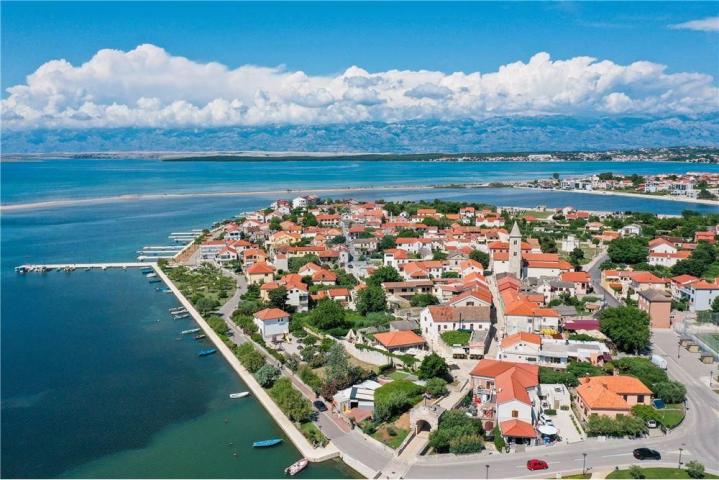 NIN-VILLA S BAZENOM, 3 SPAVAĆE SOBE, BLIZINA PLAŽE