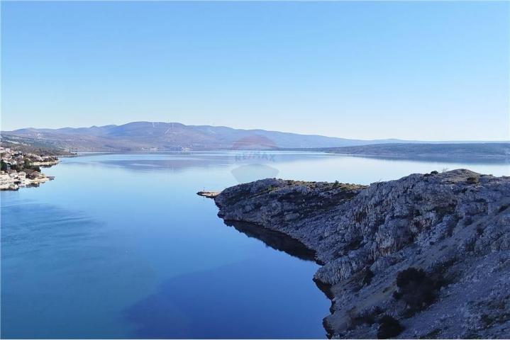 Atraktivno zemljište s pogledom na more - 637 m2