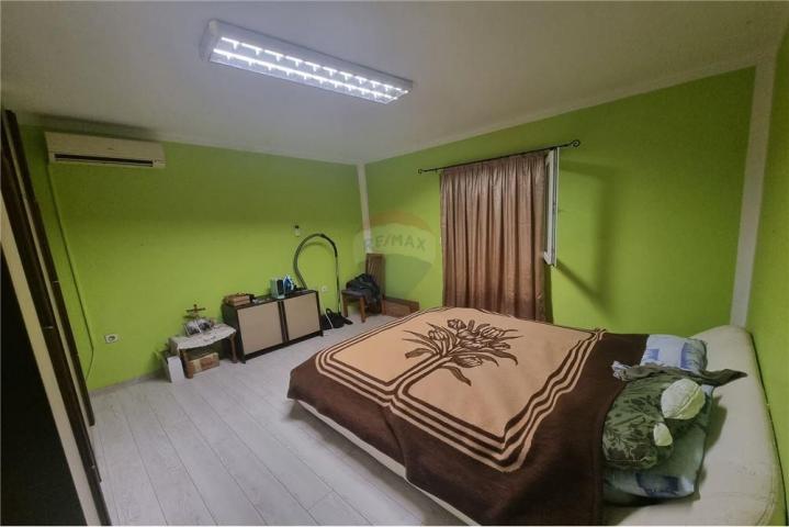 Flat Belafuža, Zadar, 225m2