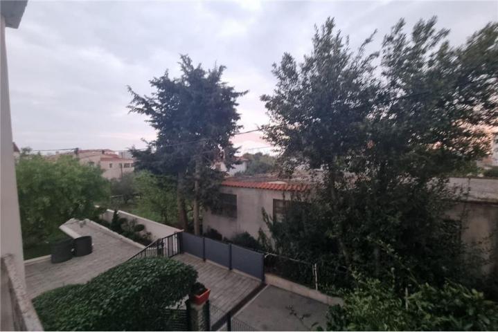 Flat Belafuža, Zadar, 225m2