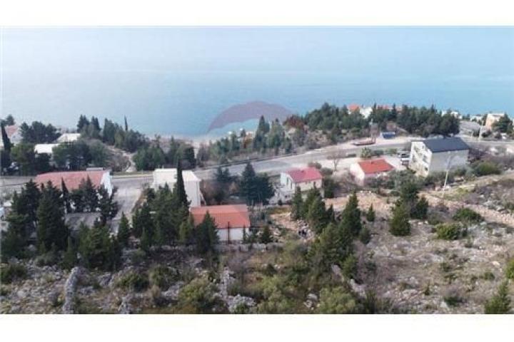 Land Starigrad, 640m2