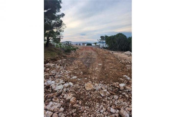 Land Tkon, 3.700m2