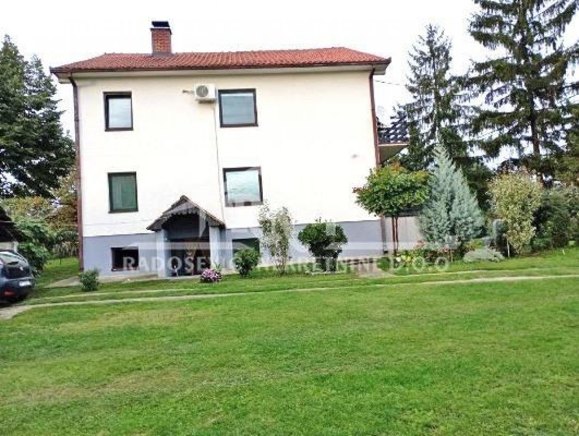 Barajevo, Nenadovac, Branislava Jovanovića, 249m2, plac 14, 46 ari ID#1215