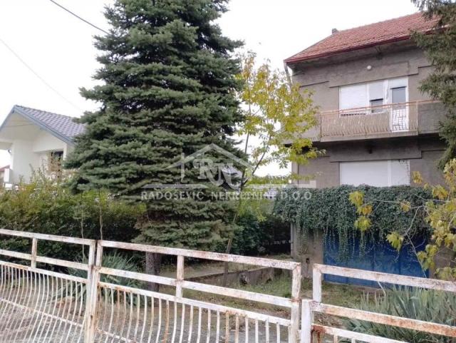 Sremčica, Blagoja Simića Fuzije, 411m2, 13, 65 ari placa ID#1244