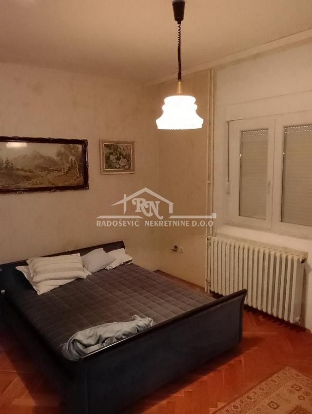 Sremčica, Blagoja Simića Fuzije, 411m2, 13, 65 ari placa ID#1244