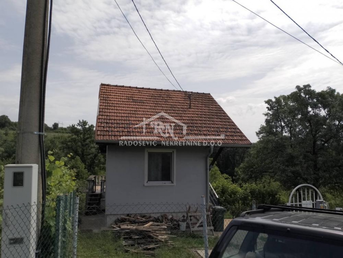 Barajevo, Vrelinska, 60m2, na 11, 24 ari placa ID#1331