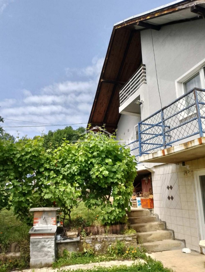 Barajevo, Vrelinska, 60m2, na 11, 24 ari placa ID#1331