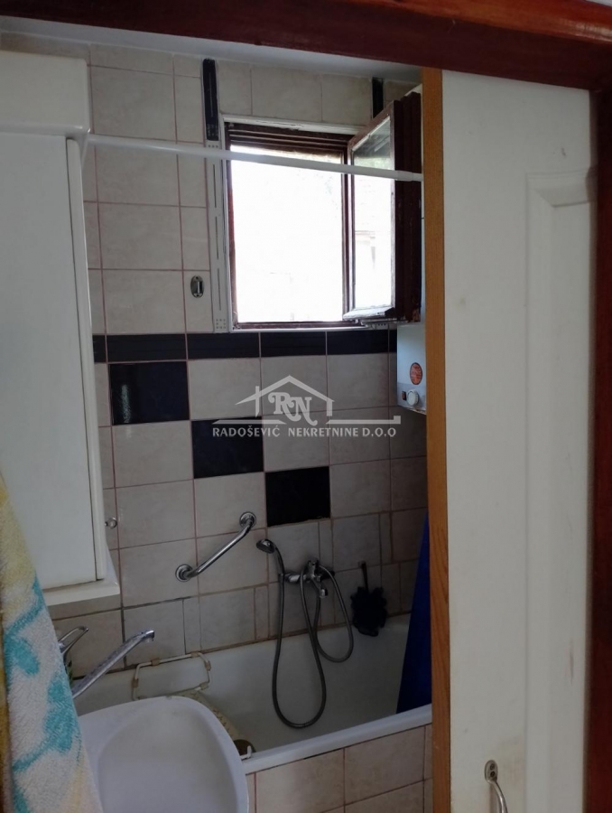 Barajevo, Vrelinska, 60m2, na 11, 24 ari placa ID#1331