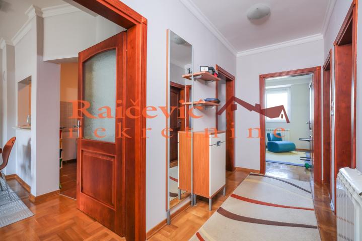 VOZDOVAC VOZDOVAC 86m2 , T+L , 240000e