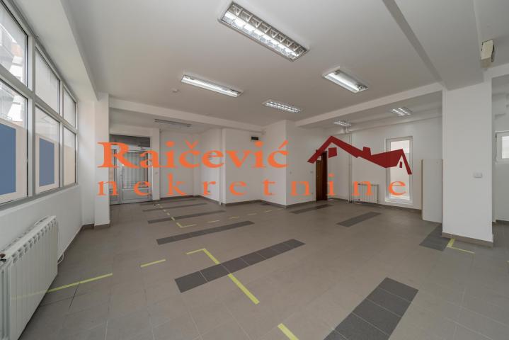 VOZDOVAC VOZDOVAC 93m2 , 1100e