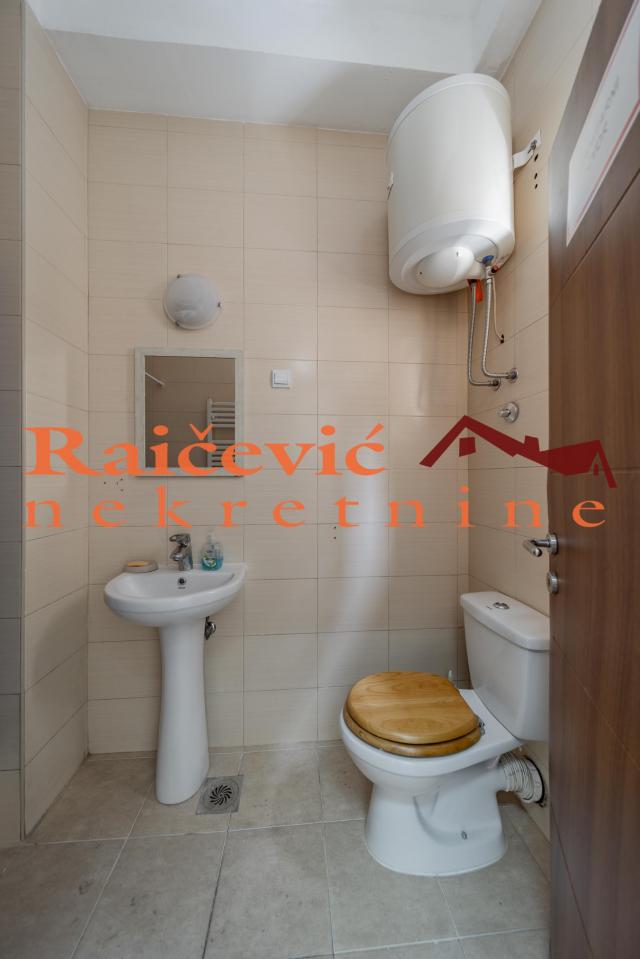 VOZDOVAC VOZDOVAC 93m2 , 1100e