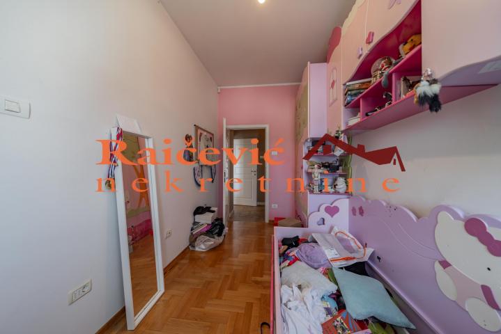 CUKARICA BANOVO BRDO 114m2 , T , 379000e