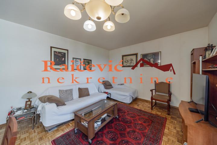 NOVI BEOGRAD FONTANA 56m2 , T , 165000e