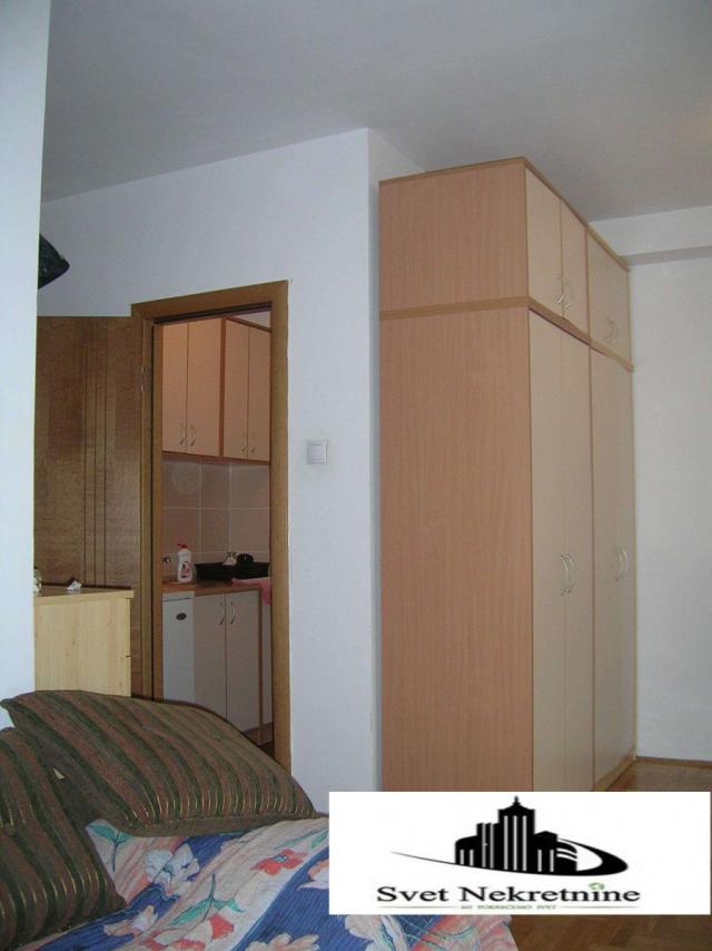 NOVI SAD - BULEVAR EVROPE - 27. 00 m2