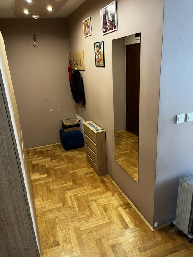 NOVI SAD - SOCIJALNO - 86. 00 m2