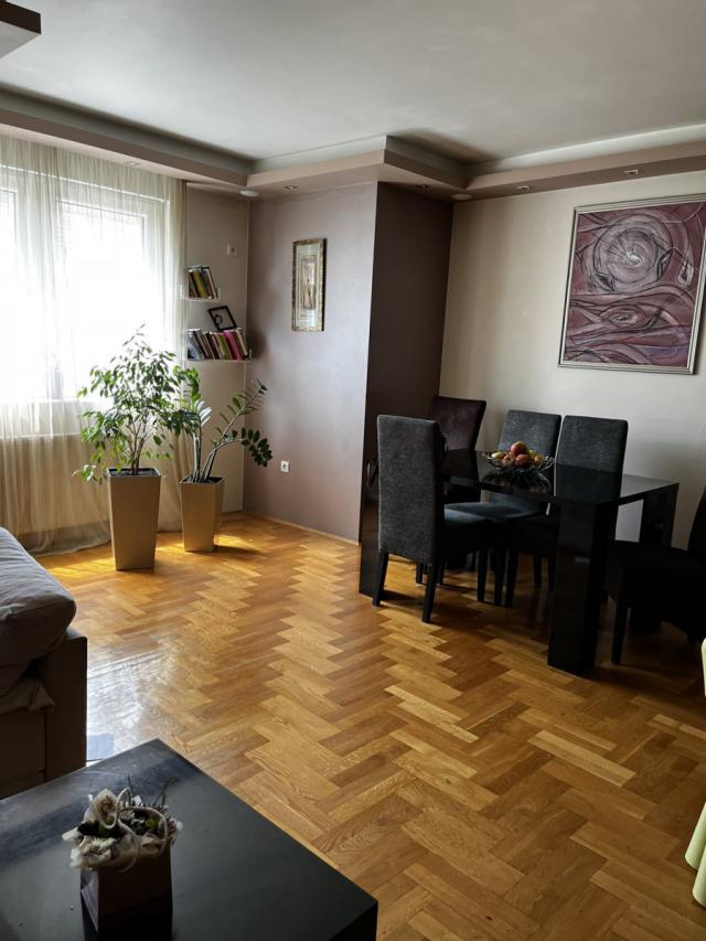 NOVI SAD - SOCIJALNO - 86. 00 m2