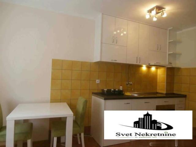 NOVI SAD - SAJAM - 34. 00 m2