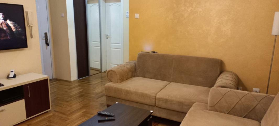 NOVI SAD - CENTAR - 46. 00 m2