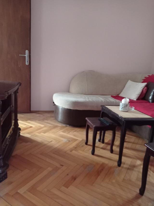 NOVI SAD - BULEVAR - 56. 00 m2