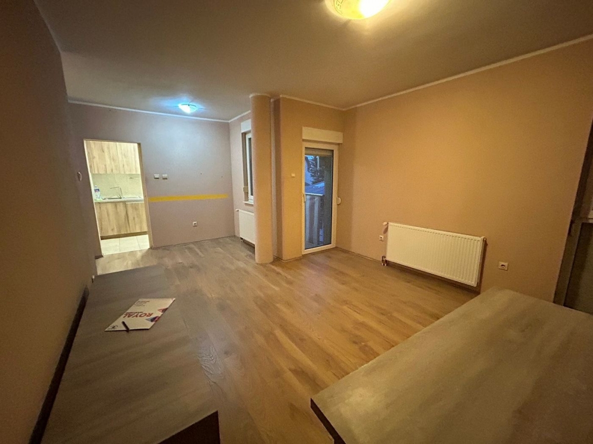 NOVI SAD - SAJAM - 50. 00 m2