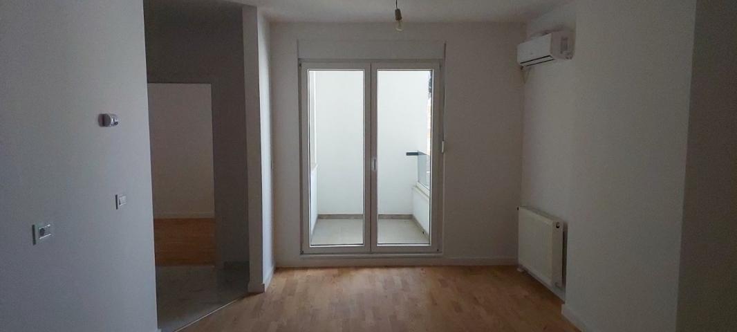 NOVI SAD - TELEP - 43. 00 m2